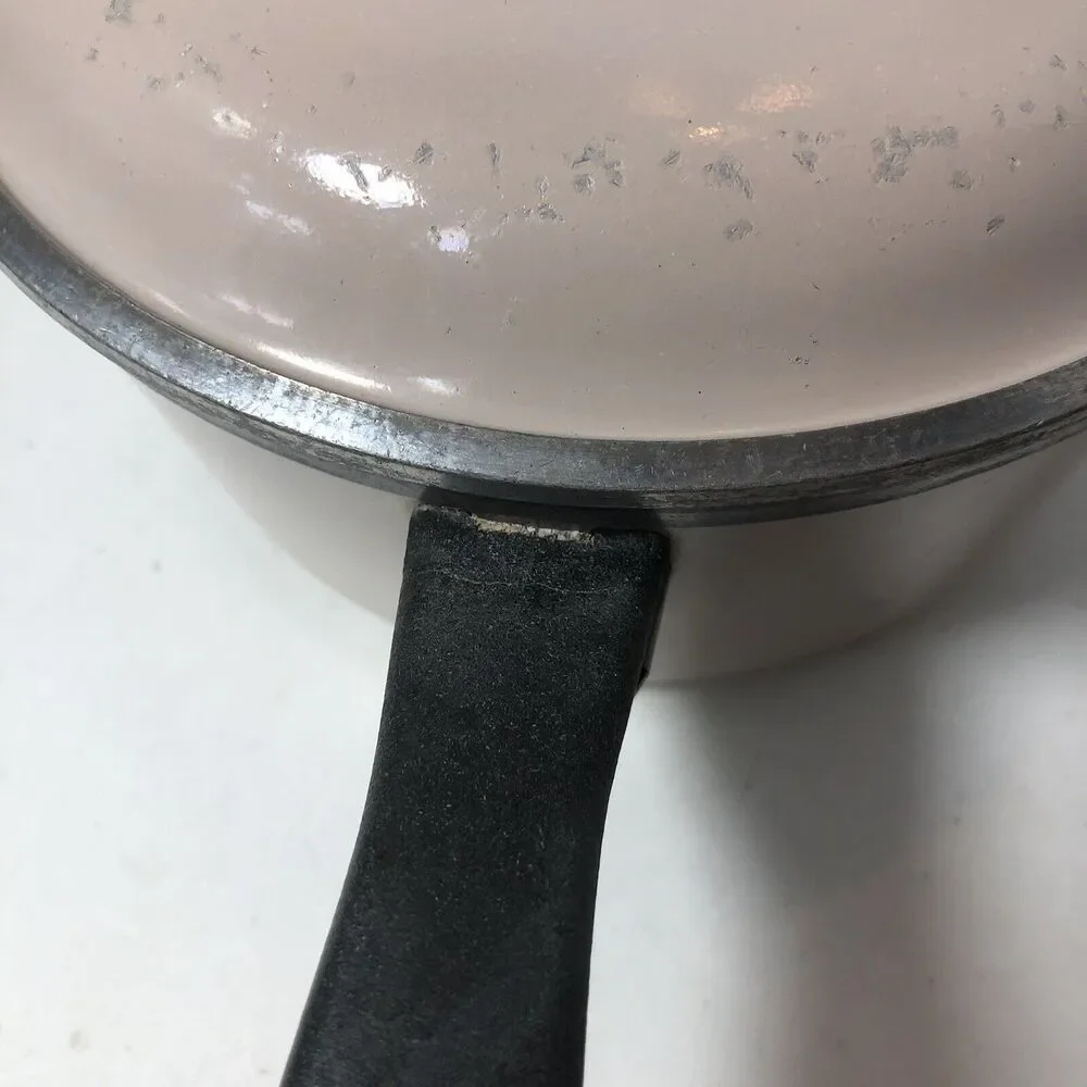Club Sauce Pot Cookware Light Pink‎ 2 Qt with Lid MCM F1